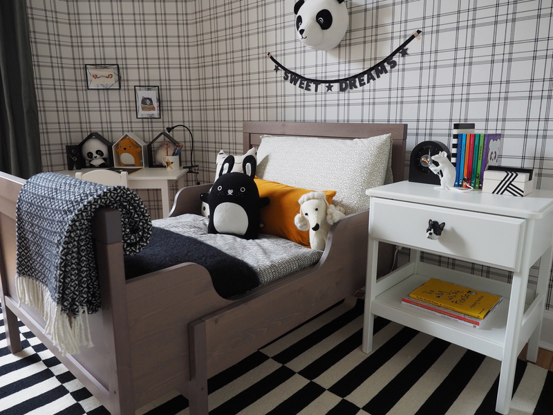 Perfect Monochrome Bedroom for a little person